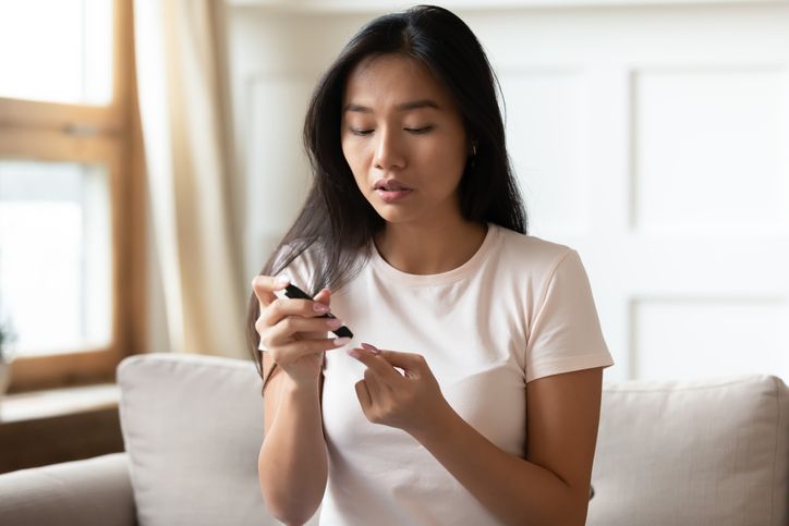 Bloedsuiker te hoog of te laag? 10 tips voor een stabiele bloedsuikerwaarde Bloedsuiker te hoog of te laag? 10 tips voor een stabiele bloedsuikerwaarde