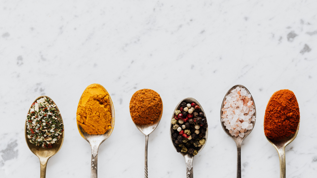 Wat zijn specerijen? En wat doen ze voor je gezondheid? Wat zijn specerijen? En wat doen ze voor je gezondheid?